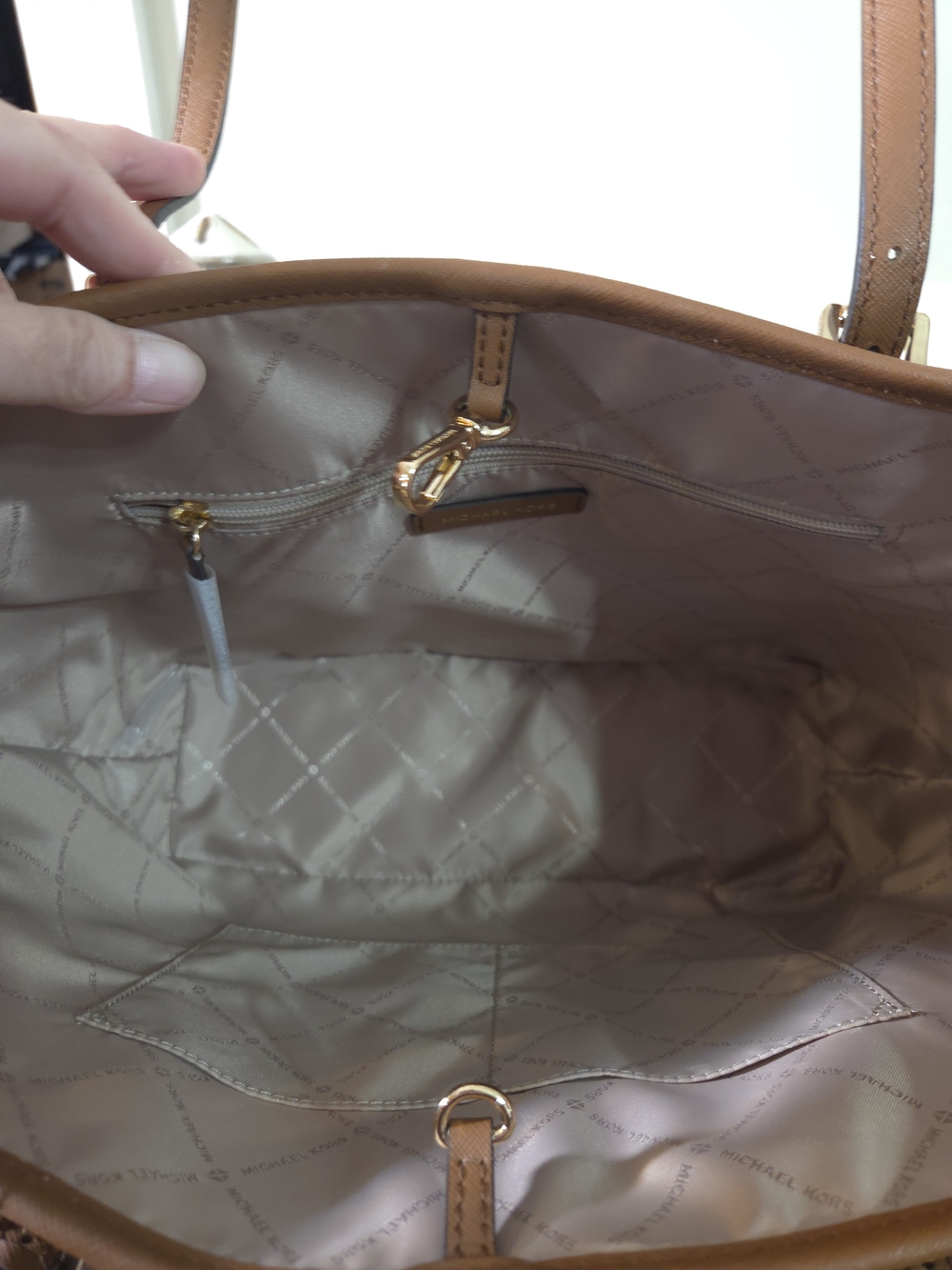 NWOT Michael Kors Caramel Medium Tote - Picture 7 of 8